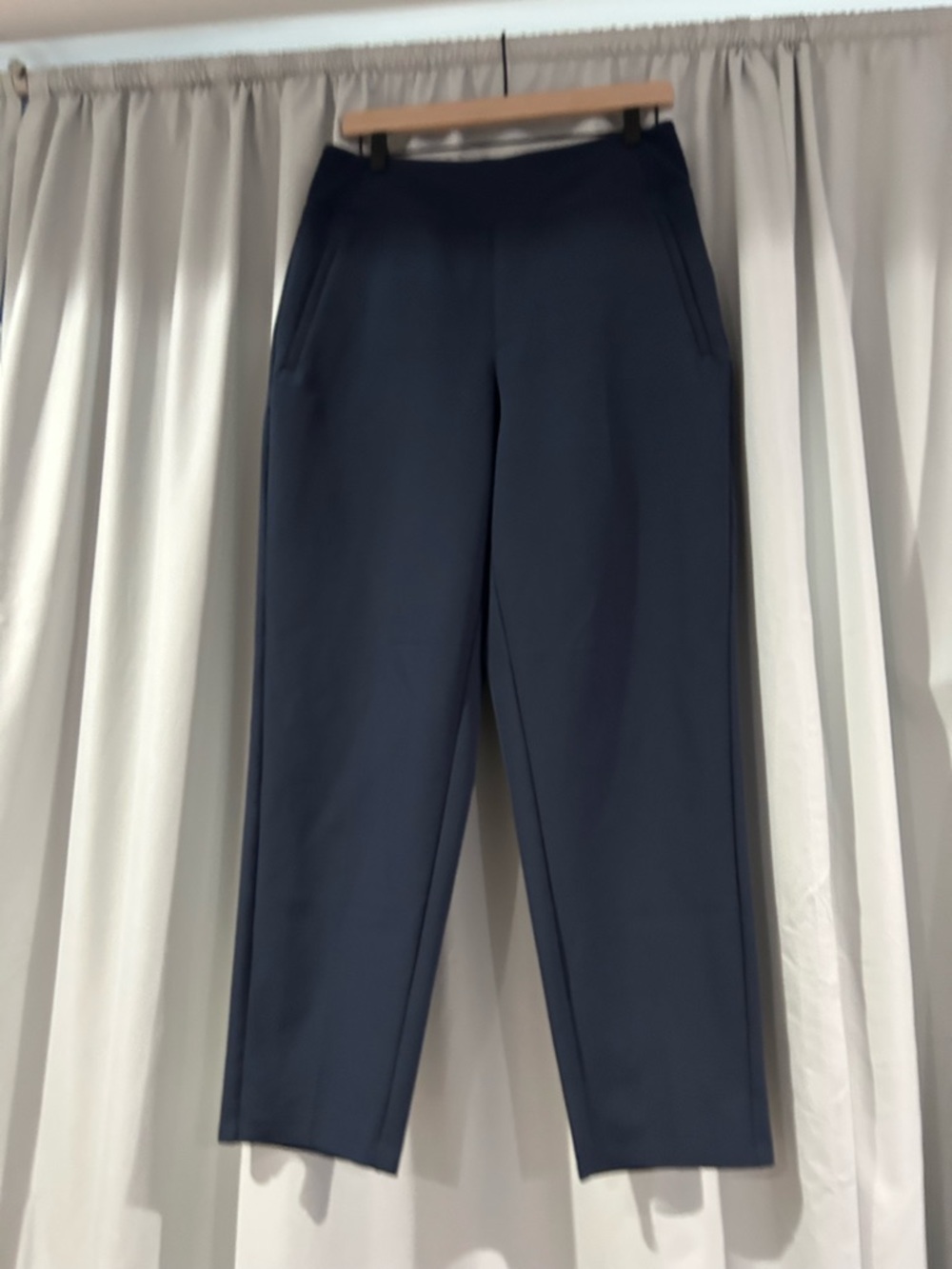 Athleta Navy Cropped Straight Leg Pants